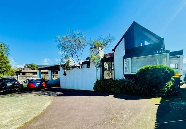 27 Killarney Street, Takapuna, Auckland - Carousel 1