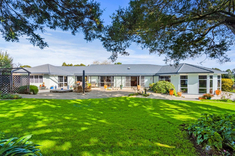 285 Crane Road, Kamo - Carousel 1