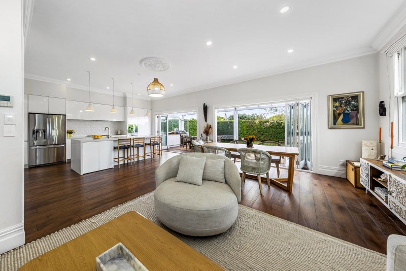 17 Tranmere Road, Sandringham, Auckland - Carousel 2