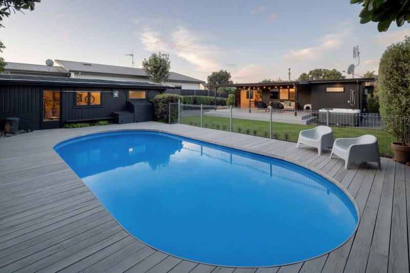 156 VALLEY ROAD, Mount Maunganui, Tauranga - Carousel 2