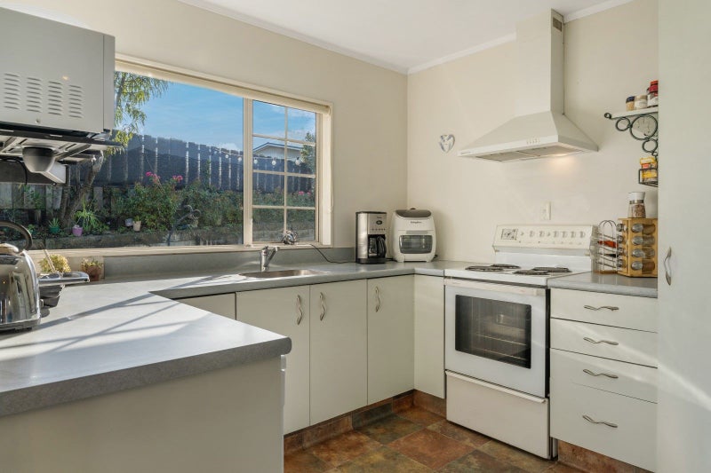 2/1 Sinton Row, Nukuhau, Taupō - Carousel 1