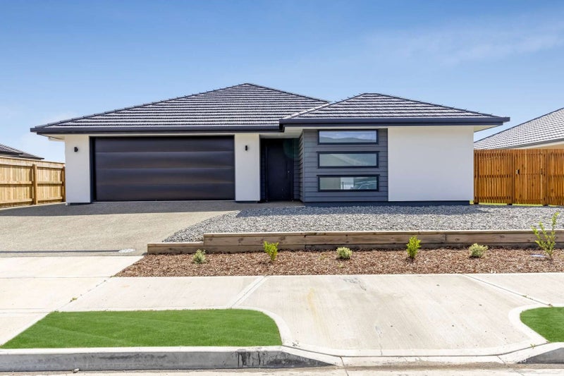 8 Rosales Street, Appleby, Richmond - Carousel 1