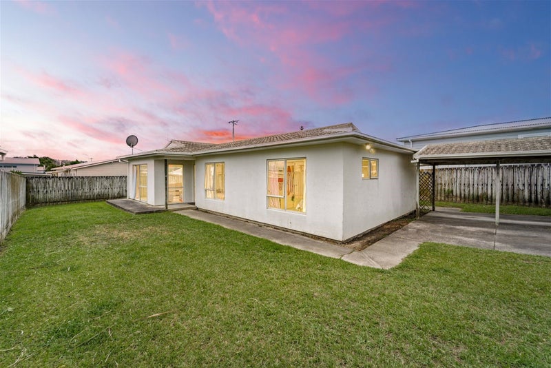 1/256B Birkdale Road, Birkdale, Auckland - Carousel 1