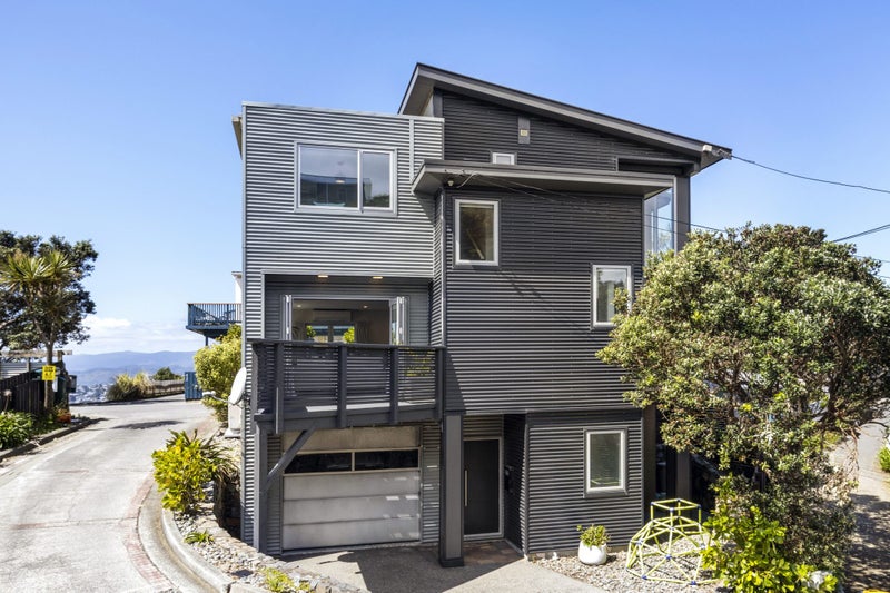 75 Houghton Bay Road, Houghton Bay, Wellington - Carousel 1