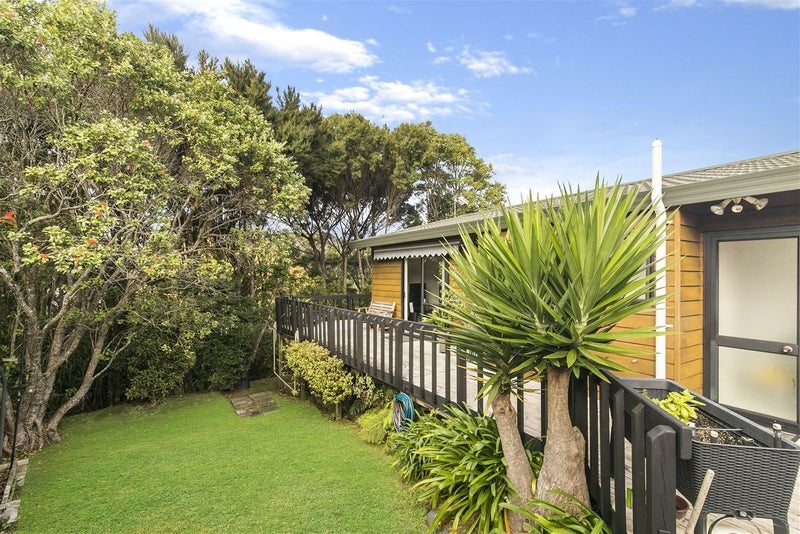 2/6 Fernlea Rise, Bayview, North Shore City - Carousel 2