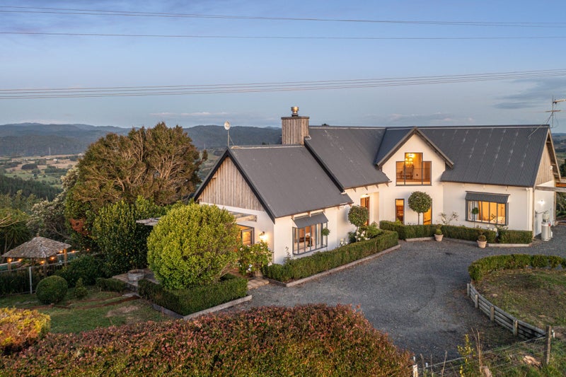 211 Jones Road, Papakura - Carousel 1