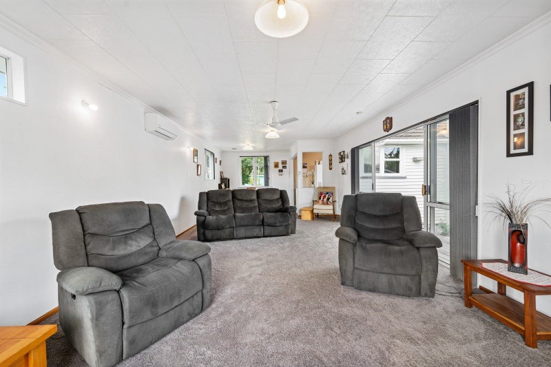 23 Seddon Street, Takaro, Palmerston North - Carousel 2