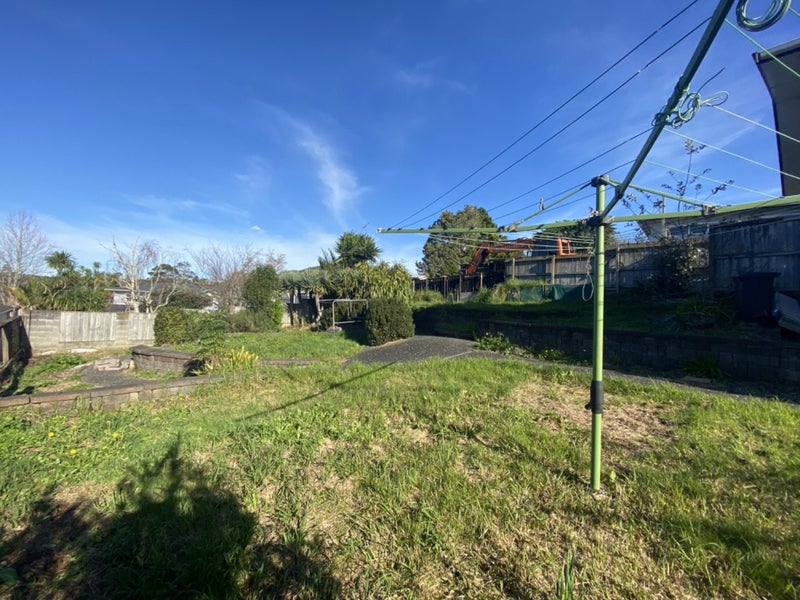 309 Beach Haven Road, Birkdale, Auckland - Carousel 11