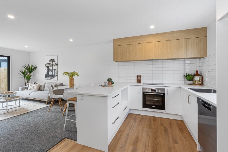 4/42 Sails Street, Papanui, Christchurch - Carousel 2