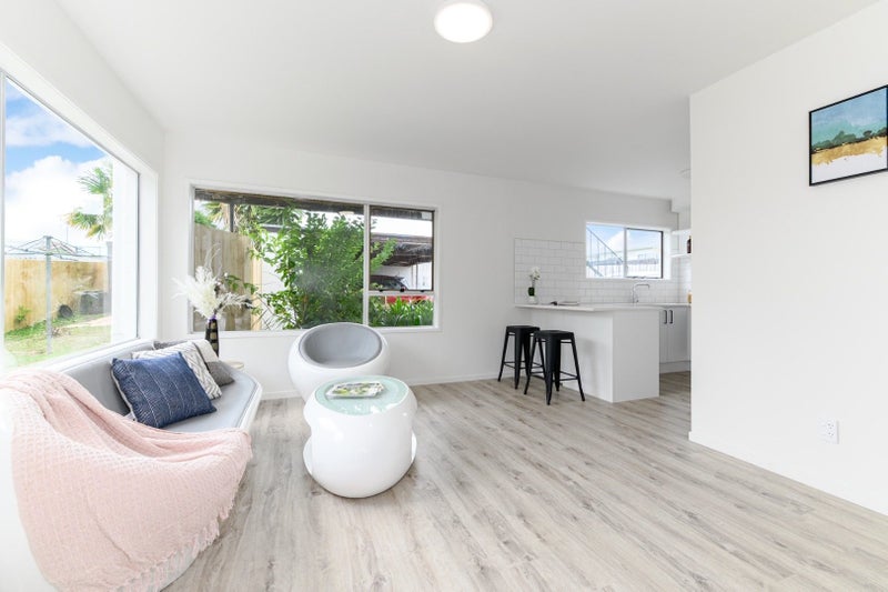 5/126 Lynwood Road, New Lynn, Auckland - Carousel 2