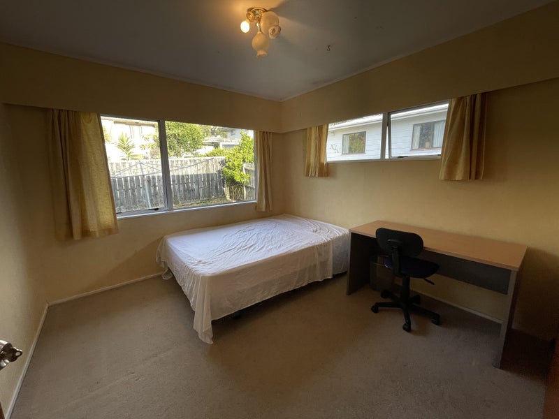 11 Kathleen Street, Totara Vale, Auckland - Carousel 2