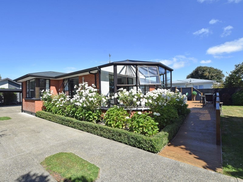 99 Moana Street, Rosedale, Invercargill - Carousel 1