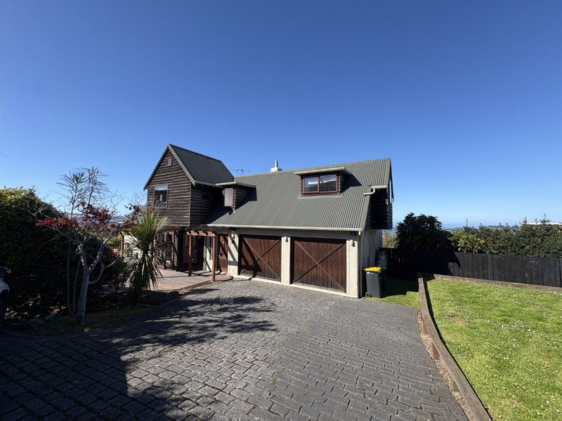 21 Kenmure Road, Belleknowes, Dunedin - Carousel 1
