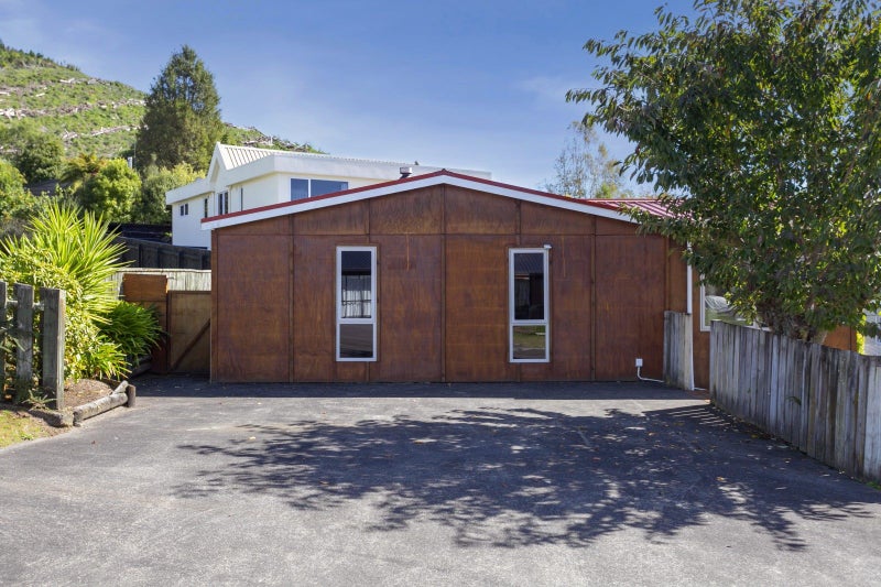 2 Parati Place, Motuoapa - Carousel 21