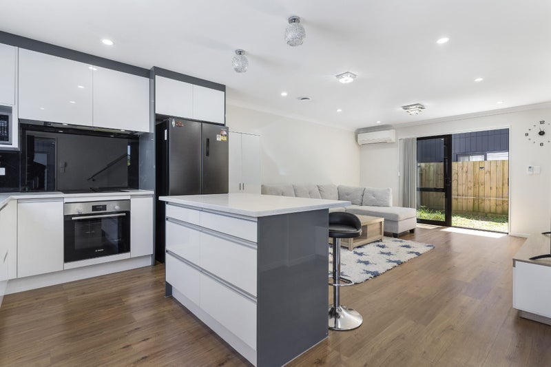 36B Seymour Road, Sunnyvale, Auckland - Carousel 1