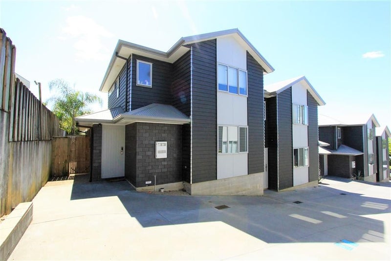 3/28 Hunter Street, Hamilton Lake, Hamilton - Carousel 1