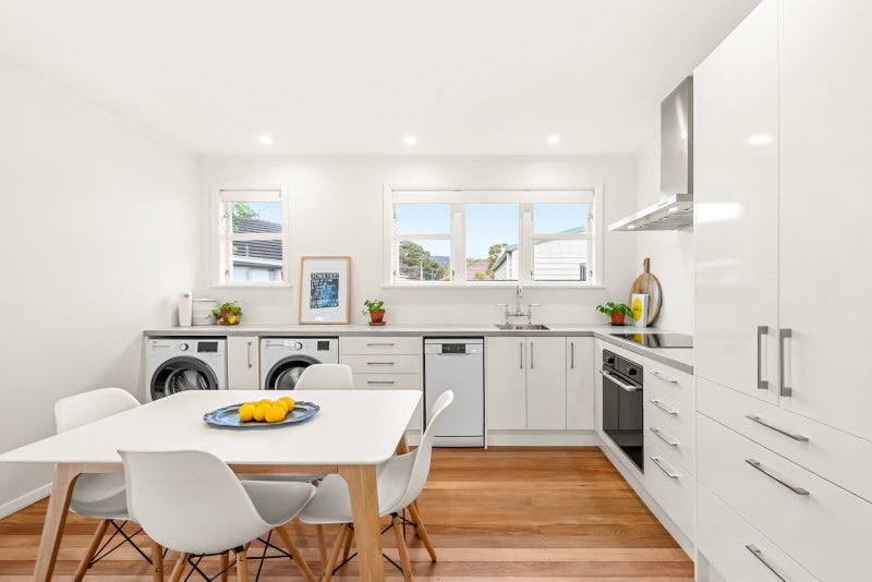 4A Barsi Grove, Avalon, Lower Hutt - Carousel 2