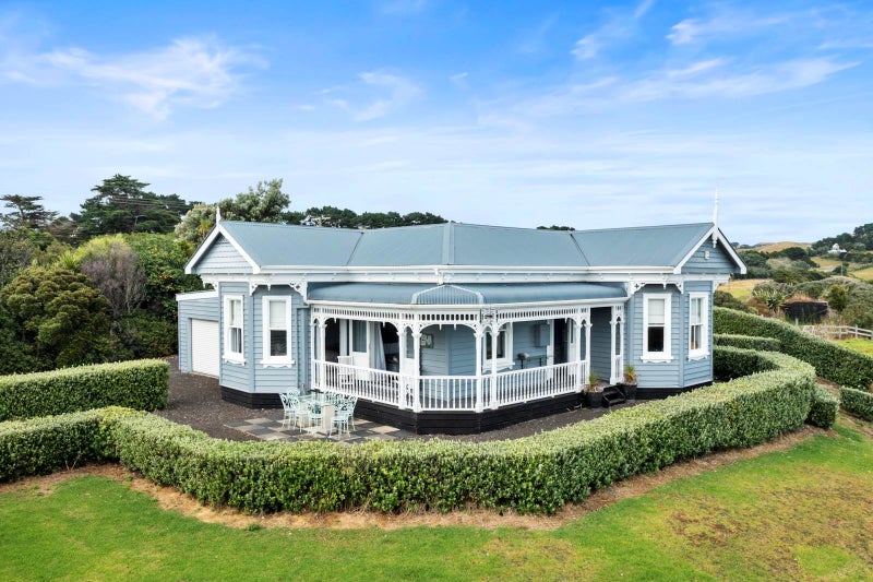 225 J Renall Road, Waiuku - Carousel 1