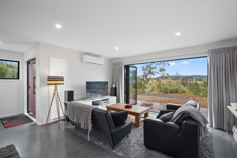 2448 Hunua Road, Papakura - Carousel 2