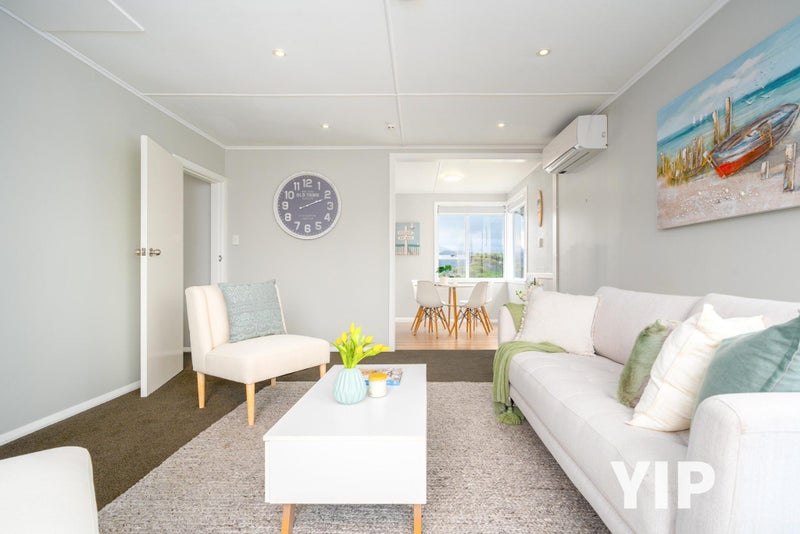 34 Spur Grove, Titahi Bay, Porirua - Carousel 2