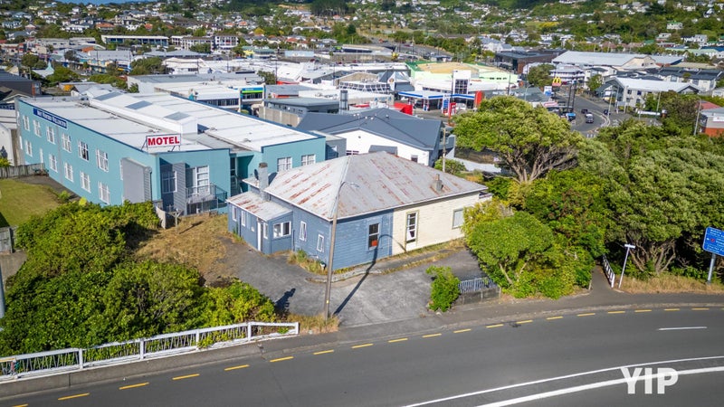 8 Frank Johnson Street, Johnsonville, Wellington - Carousel 2
