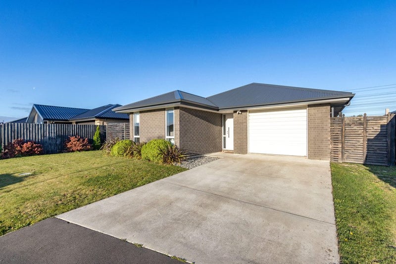 7 Mary Carpenter Avenue, Yaldhurst, Christchurch - Carousel 1
