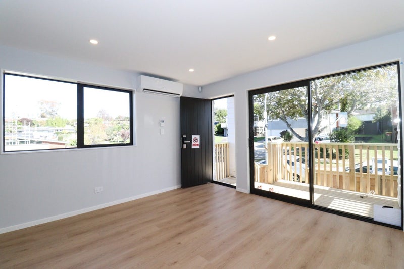 4B Blue Gum Rise, Sunnyhills, Auckland - Carousel 2