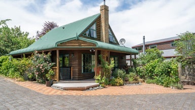 3/126 Te Heuheu Street, Taupo, Taupō - Carousel 1