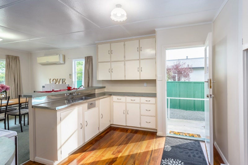 27 Brooklyn Road, Carterton, Carterton - Carousel 2