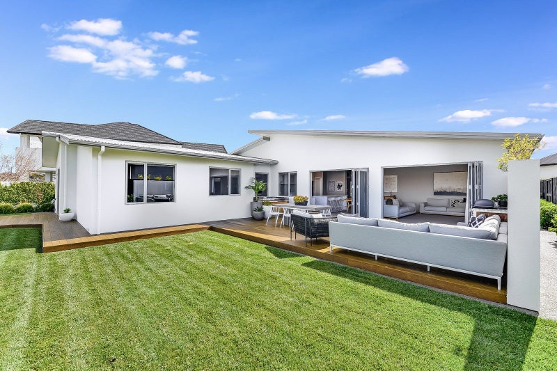 5 Kemble Place, Flagstaff, Hamilton - Carousel 1