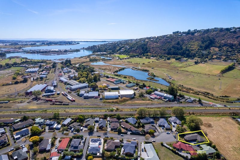 77 Laing Crescent, Heathcote Valley, Christchurch - Carousel 21