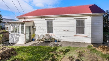 130 Northland Road, Northland, Wellington - Carousel 1