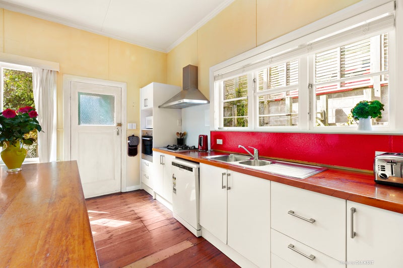 123C Aro Street, Aro Valley, Wellington - Carousel 2