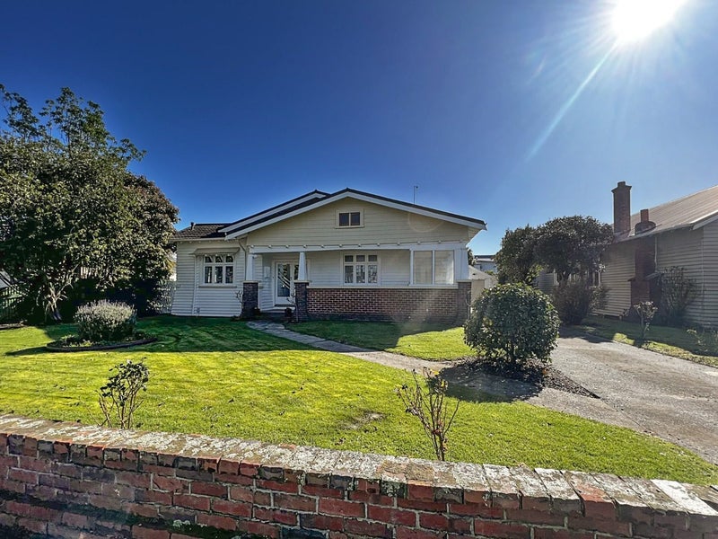 21 Beresford Street, Takaro, Palmerston North - Carousel 1