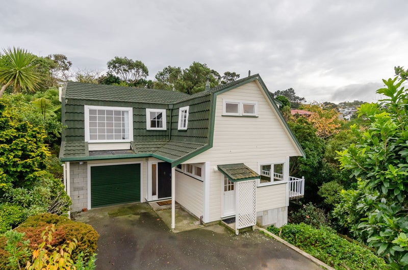 44 Frankmoore Avenue, Johnsonville, Wellington - Carousel 1