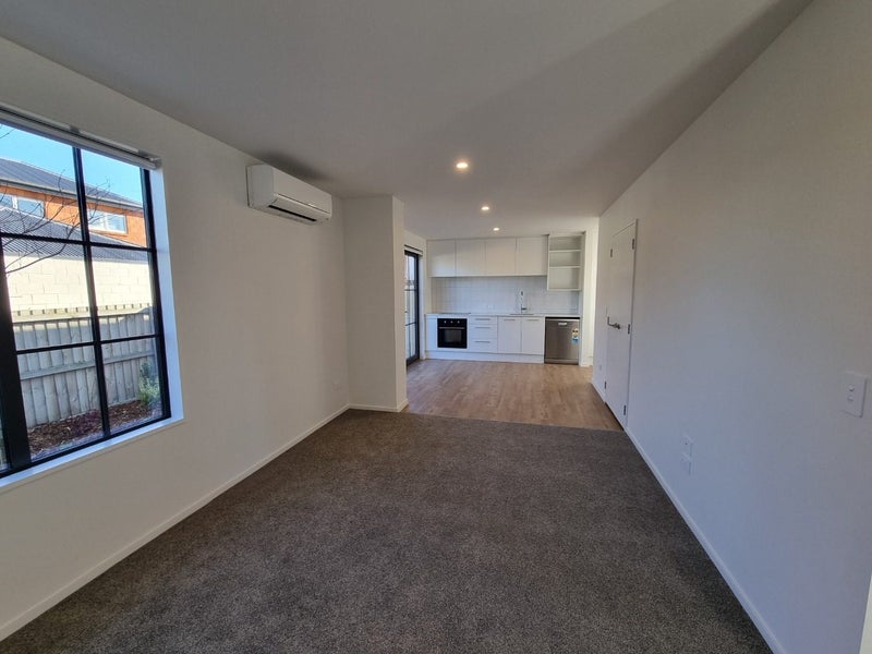 1/35 Eversleigh Street, St Albans, Christchurch - Carousel 2