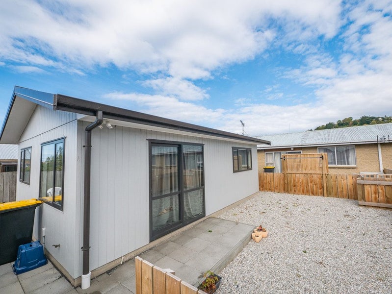 20 David Street, Caversham, Dunedin - Carousel 1