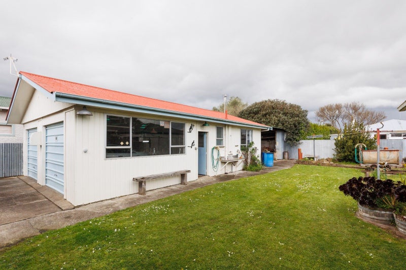 35 Miro Street, Takaro, Palmerston North - Carousel 19