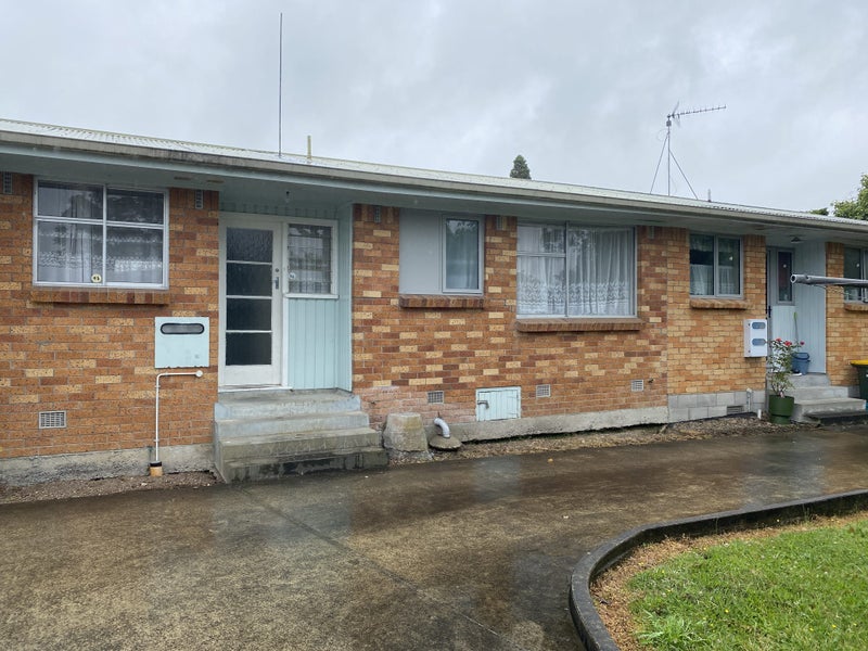 12B Kowhai Street, Hamilton Lake, Hamilton - Carousel 2