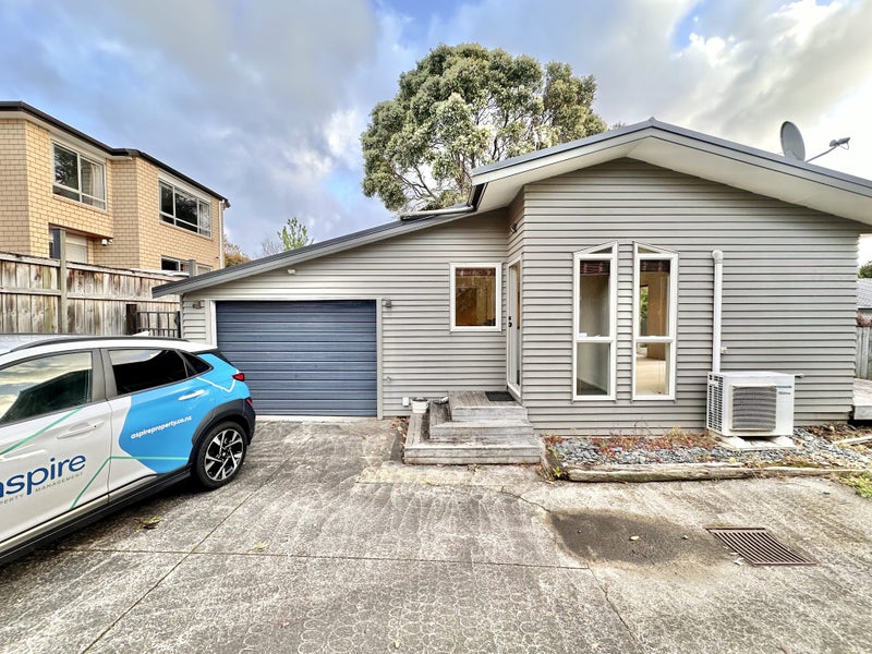 68B Oakley Avenue, Waterview, Auckland - Carousel 1