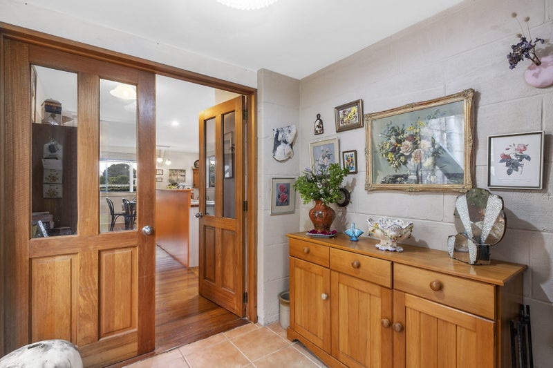 21 Greenacres Street, Macandrew Bay, Dunedin - Carousel 2