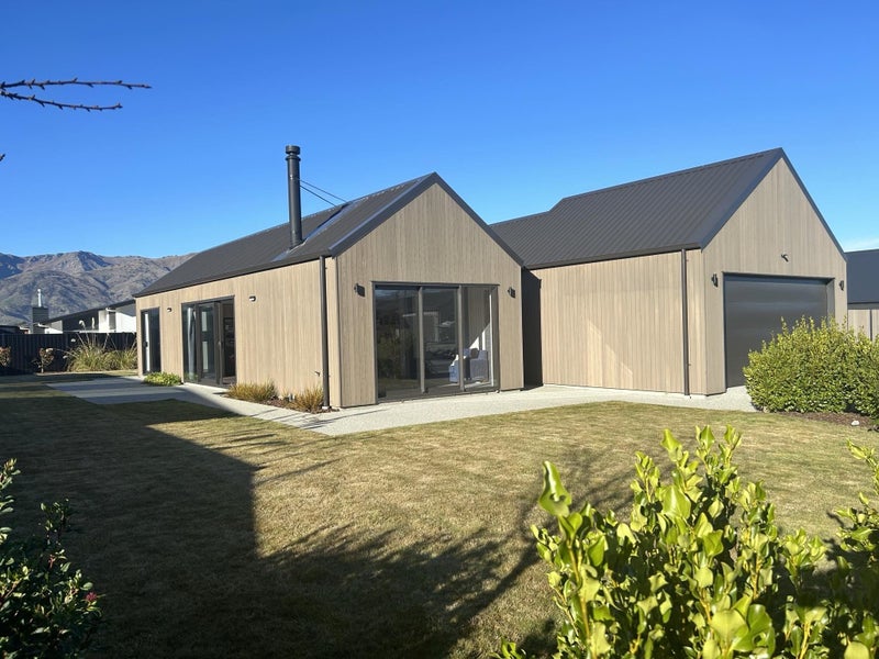 4 Teal Place, Wanaka - Carousel 1