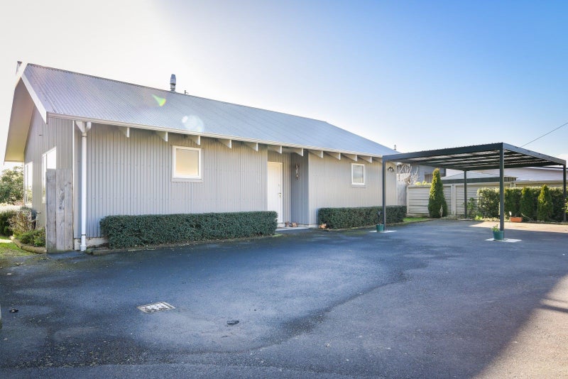 88A Main South Road, East Taieri, Mosgiel - Carousel 21