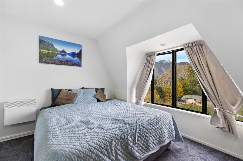 9/43 GOLDRIDGE WAY, FRANKTON RD, QUEENSTOWN - Carousel 2