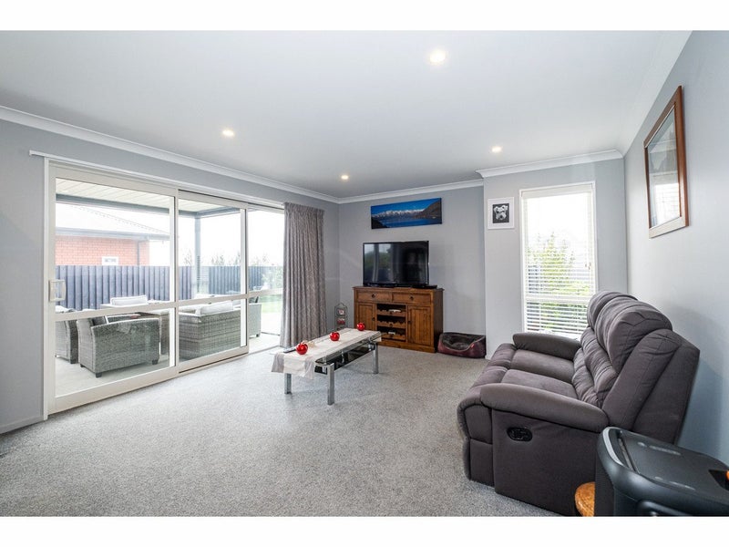 2B Mueller Drive, Oceanview, Timaru - Carousel 2