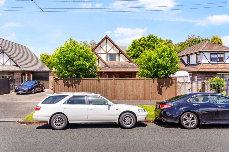 34 Marewa Road, Greenlane, Auckland - Carousel 21