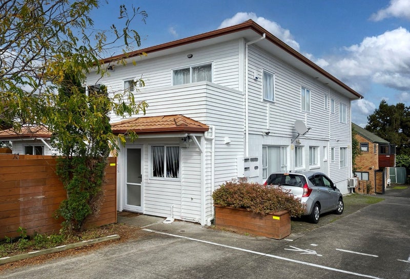 4/325 Mount Albert Road, Mount Roskill, Auckland - Carousel 2