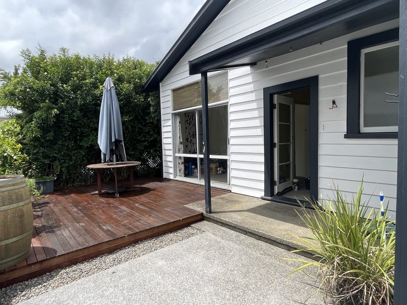 17 Knowles Street, Terrace End, Palmerston North - Carousel 2