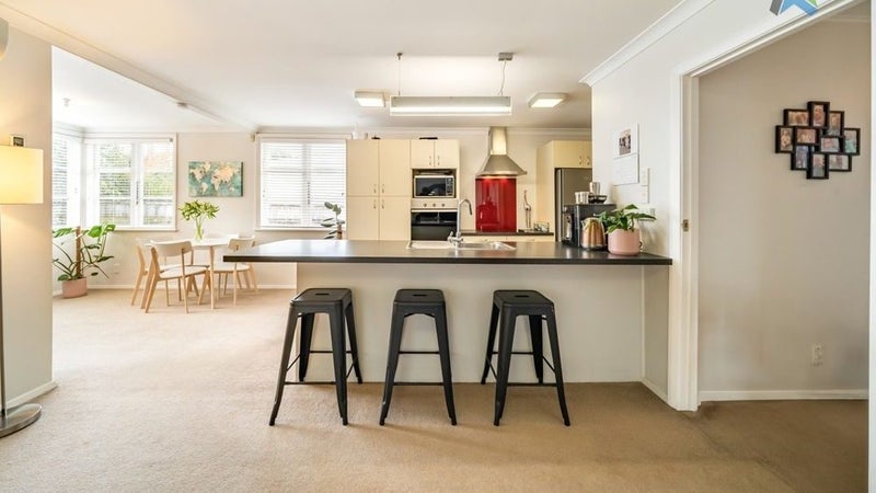 1 Waldie Grove, Avalon, Lower Hutt - Carousel 1