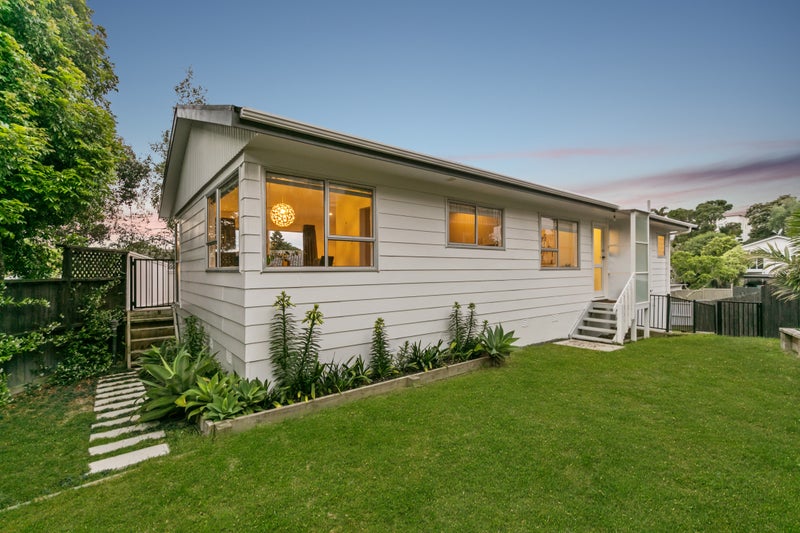 72 Gowing Drive, Meadowbank, Auckland - Carousel 2